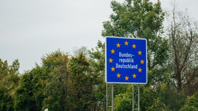 Etwa jeder vierte Mensch in Deutschland mit „Migrationshintergrund“ – 2,5 Prozent mehr als im Vorjahr