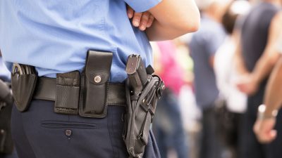 Prozessauftakt in Bonn: Polizist bestreitet fahrlässige Tötung seines Kollegen