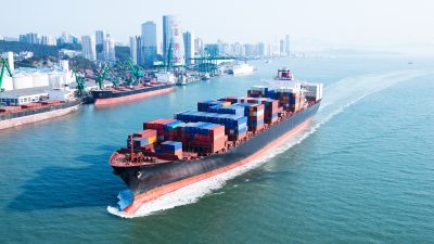 Chinas Exporte legen im Juli trotz Handelskonflikts überraschend zu