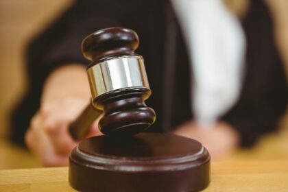 Slowakisches Parlament beschließt Maßnahmen für unabhängigere Justiz