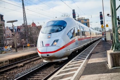 Chaos bei der Bahn geht weiter: Heute weitere Zugausfälle in Deutschland nach Sturm