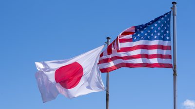 Japan schließt Juli mit deutlichem Handelsplus mit den USA ab