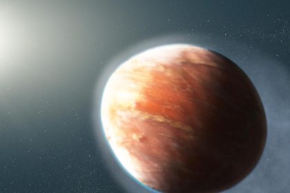 Superheißer Football-Planet spuckt Metalle aus