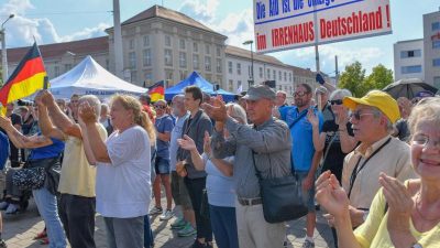Vor Landtagswahl in Sachsen: CDU überholt laut Umfrage AfD