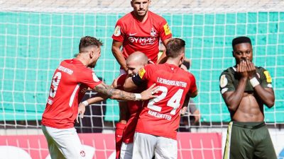 FC Augsburg und Mainz 05 scheitern in erster Runde
