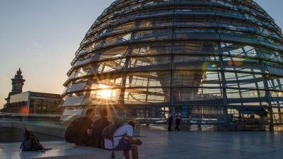 Bundestag berät Bundeshaushalt 2020: Heil plant 148,56 Milliarden Euro für Arbeit und Soziales