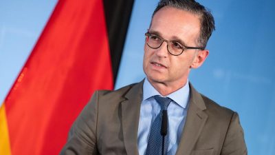 Maas wirft Kramp-Karrenbauer Beschädigung deutscher Außenpolitik vor