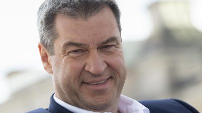 Kanzlerkandidatur: Söder will sich nicht auf AKK festlegen