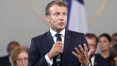 Macron zeigt sich schockiert über Angriff in Halle