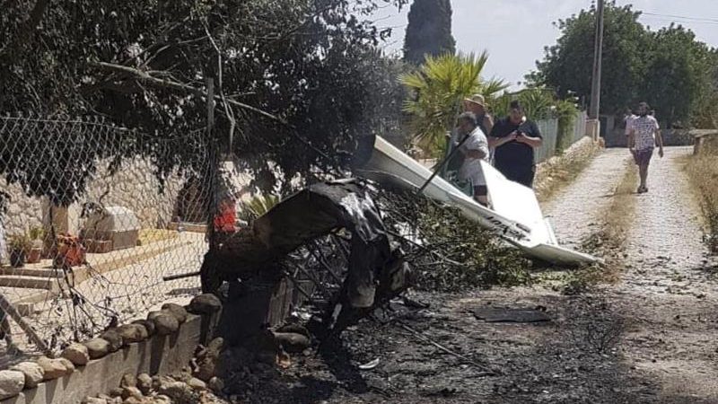 Zusammenstoß von Ultraleichtflugzeug und Hubschrauber über Mallorca – Sieben Tote
