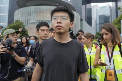 Hongkong-Aktivisten Joshua Wong und Agnes Chow auf Kaution wieder frei