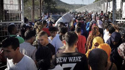 Griechenland: Abkehr von Migrationspolitik linker Vorgängerregierung – 10.000 Migranten zurück an Erdogan