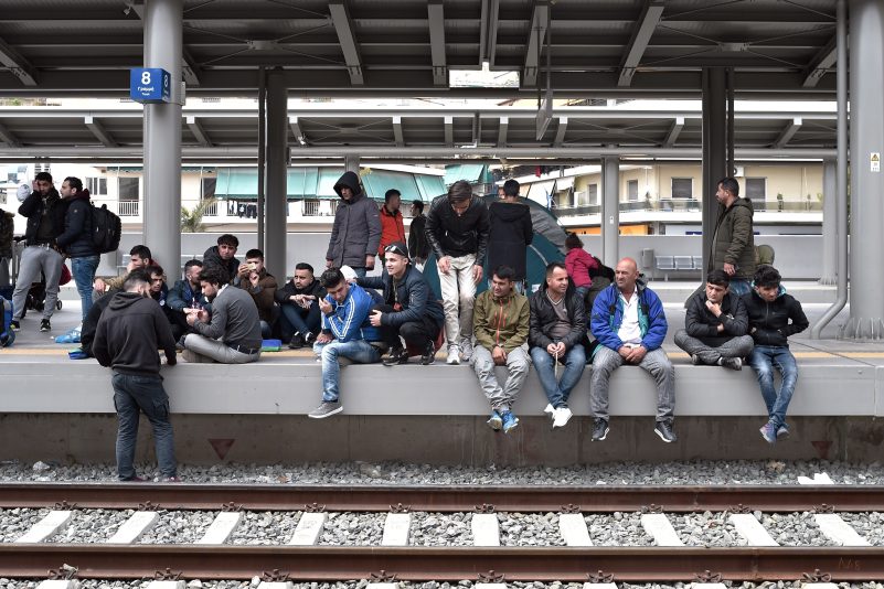 Weniger Abschiebungen in 2019: Ausreisepflichtige ohne Papiere bleiben in Deutschland