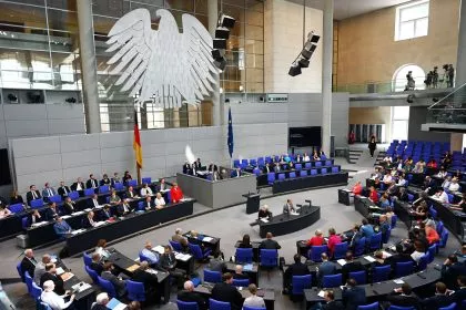 SPD-Parteitag soll über GroKo entscheiden – Linke und Grüne bieten Zusammenarbeit an