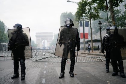 Massives Polizeiaufgebot in Paris zu Demonstrationen am Samstag