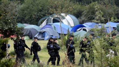 Frankreich: Migrantenlager bei Dünkirchen geräumt