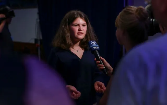 Raina Ivanova während einer Pressekonferenz vor dem Unicef-Gebäude. Foto: KENA BETANCUR/AFP/Getty Images