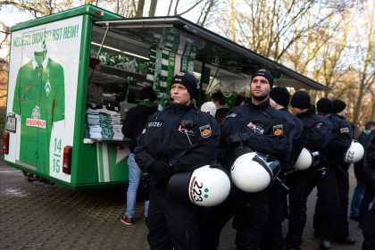 Polizeikostenstreit: Deutsche Fußballliga überweist 1,17 Millionen Euro an Bremen