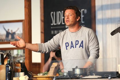 Jamie Oliver veröffentlicht sein erstes vegetarisches Kochbuch