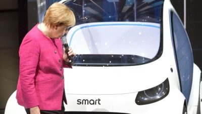 Merkel will Absatz von E-Autos ankurbeln – mit Kaufprämien und Ladestellen