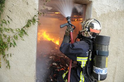 Frankreich: 22-Jähriger gesteht Brandstiftung, die 11-Jährigem das Leben kostete