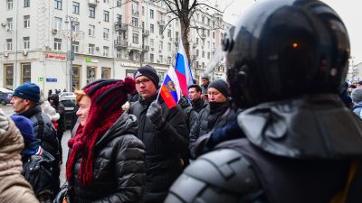 Russische Polizei geht massiv gegen Unterstützer von Oppositionsführer Nawalny vor