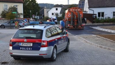 Sieben Verletzte in Hartkirchen: Familienfehde auf der Baustelle ausgetragen – Streit auch im Krankenhaus