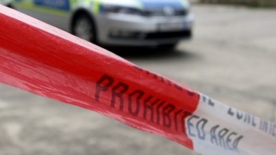 Schwer verletzt in Berlin-Pankow: Frau in Zelt entdeckt – Mordkommission ermittelt