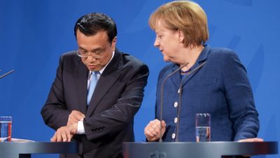 Grünen-Chefin mahnt Merkel zu mehr Druck auf China – Exportstopp für Waffen gefordert