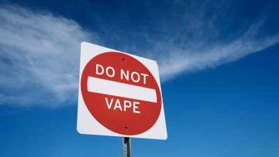 US-Experten warnen vor Gesundheitsgefahr: Über 900 Verletzte und acht Tote durch E-Zigaretten