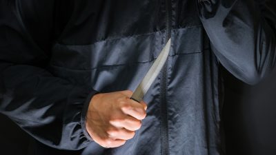 Mohnheim: 20-Jähriger mit Messer bewaffnet hält Polizei stundenlang in Atem