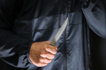 Mohnheim: 20-Jähriger mit Messer bewaffnet hält Polizei stundenlang in Atem