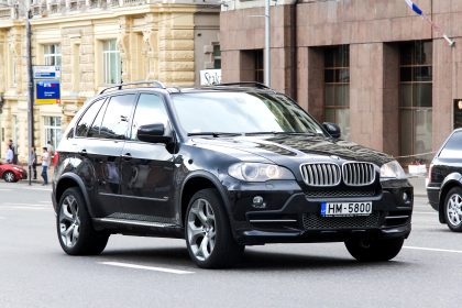 Hitzige Debatte um SUV-Verbot geht weiter – FDP und CDU gegen „Instrumentalisierung“ des Unfalls