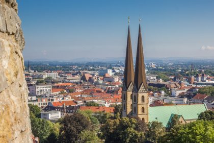 Bielefeld zieht Bilanz des Millionengewinnspiels zur Bielefeld-Verschwörung