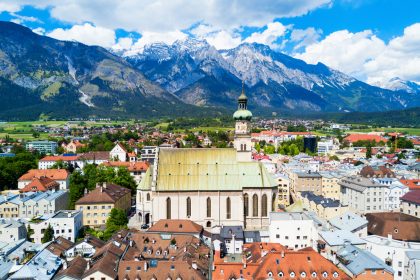 Wirbel um Wehrmachtsfoto: Deutscher Tourist muss Online-Kommentare über “Nazi-Opa” löschen