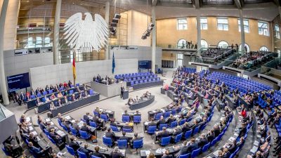 Aufgeblähter Bundestag soll schrumpfen: FDP, Grüne und Linke starten gemeinsame Initiative