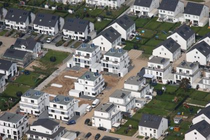 Wohneigentum: Deutsche machen immer mehr Schulden – Grüne: “Regierung kippt Öl ins Feuer”