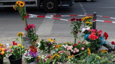Stuttgart: Raser wegen zweifachen Mordes vor Gericht