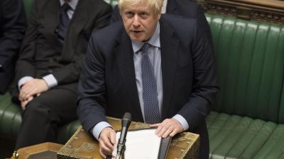 Mehrheit ungewiss: Johnson kämpft in London um Zustimmung zu Brexit-Abkommen