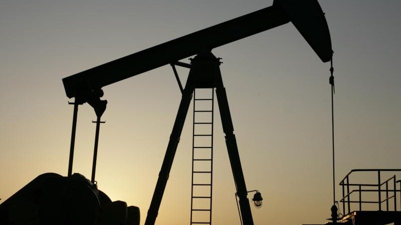 Saudi-Arabien: Herzstück der Ölindustrie angegriffen – Produktion halbiert – USA bereit, Ölreserven freizugeben
