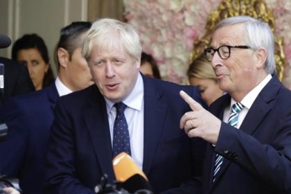EU-Parlament berät Auswege aus dem Brexit-Drama