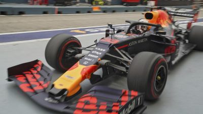 Verstappen vor Vettel beim Formel-1-Auftakttraining