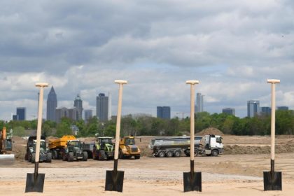 Merkel bei der Grundsteinlegung für die DFB-Akademie