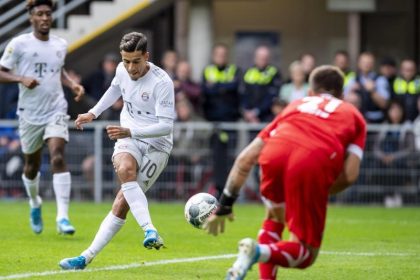 3:2-Erfolg in Paderborn – FC Bayern feiert Tabellenführung