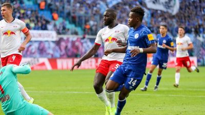 RB Leipzig wird von Schalke überrumpelt