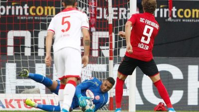 Sieg in Düsseldorf: Freiburg klettert auf Platz drei