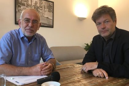 Eine Stunde mit Robert Habeck: Bauer Willi nimmt Agrar-Paket unter die Lupe