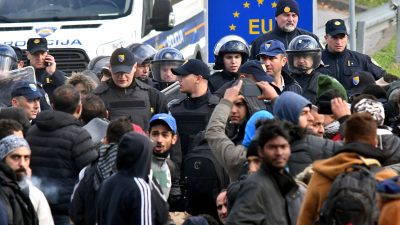 „Welt“: Immer mehr Migranten reisen illegal aus der Türkei in die EU