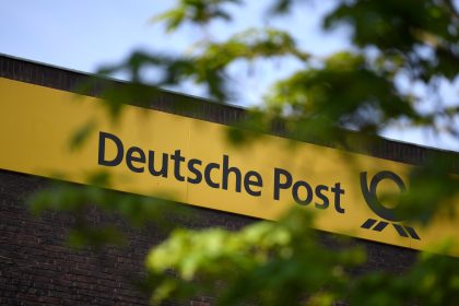 Deutsche Post will 10.000 Mitarbeiter ohne Anlass Corona-Tests unterziehen