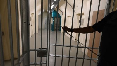 Jens Söring aus US-Gefängnis entlassen und an Einwanderungsbehörde überstellt